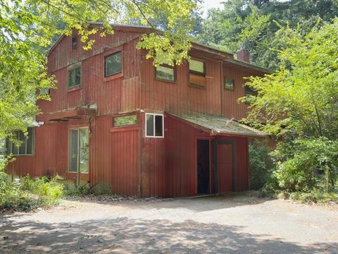 285 Massapoag Ave Sharon MA 02067