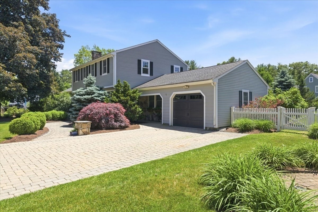 7 Lawrence Cir