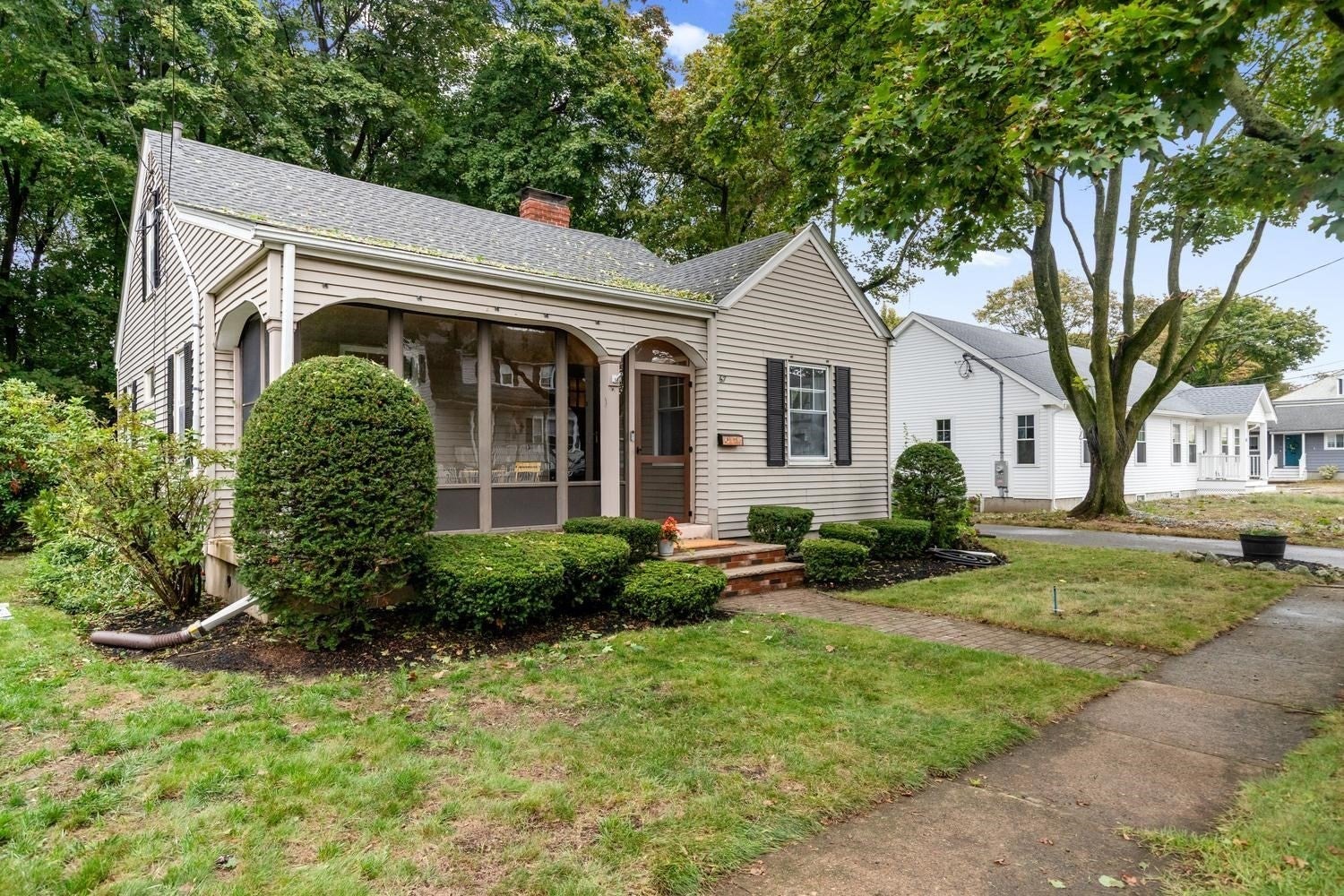 67 Ellsworth Rd
