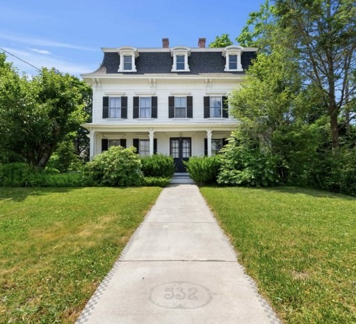 532 Washington Street