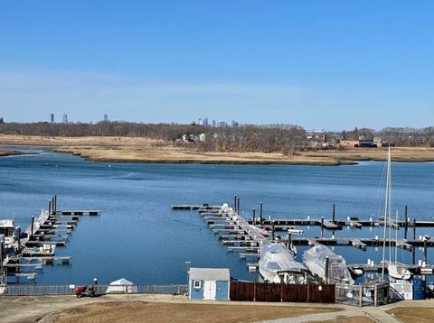 Photo of 100 Cove Way #608, Quincy, MA 02169 (MLS # 73467301)