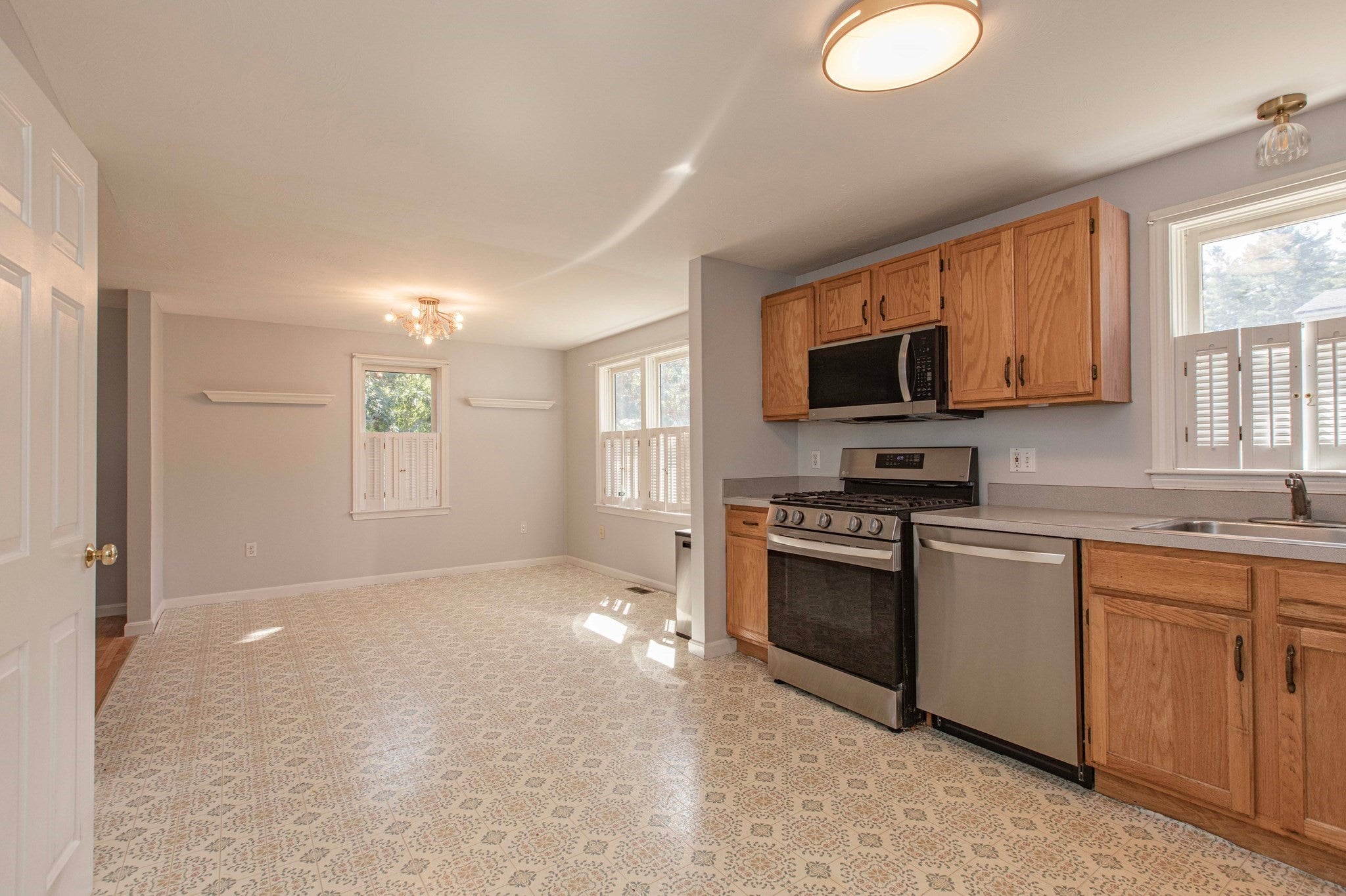 36 Redwood Circle, Pembroke, MA, 36 Redwood Circle, Pembroke, MA Photo #8