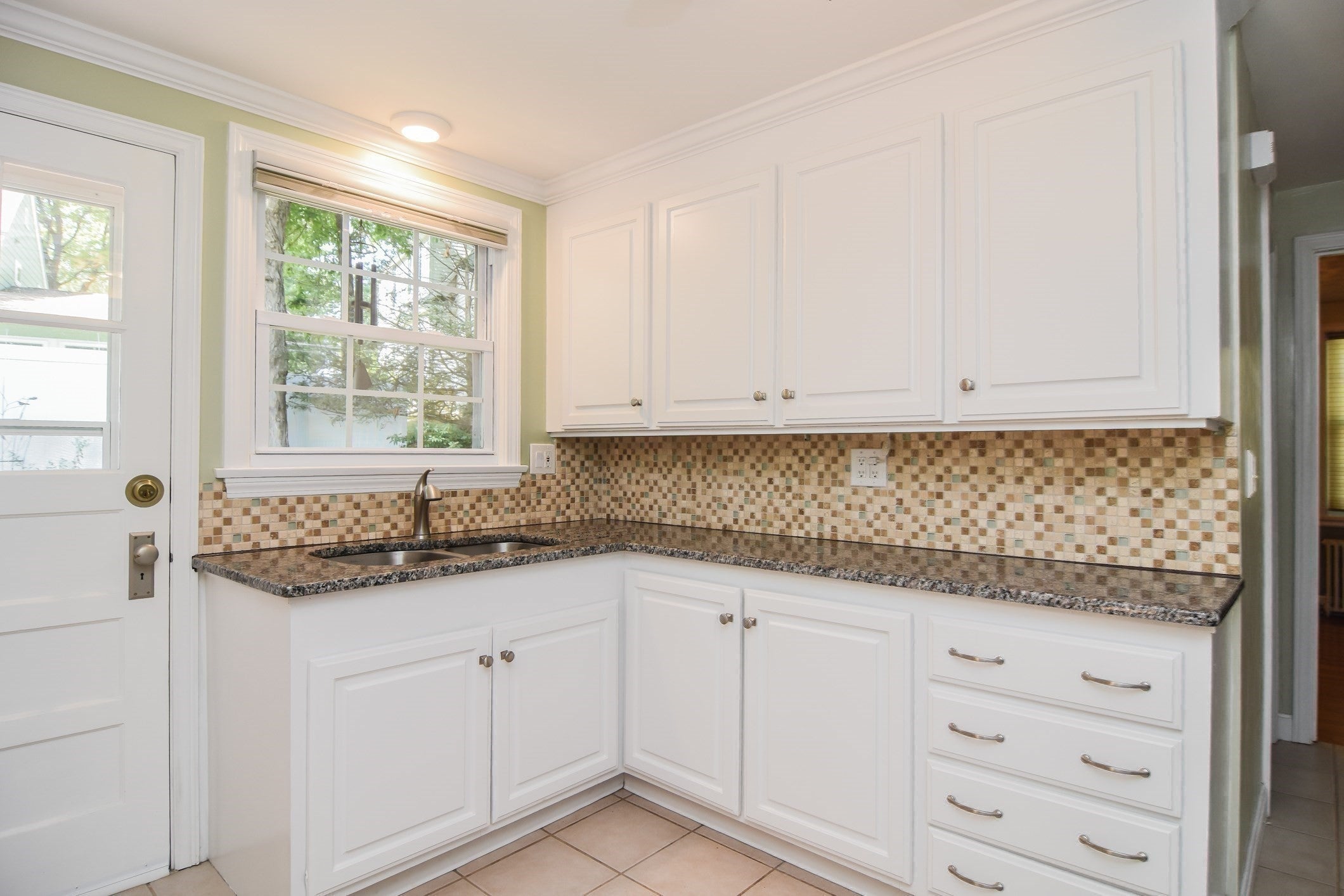 3 Chatanika Ave, Worcester, MA Photo #13