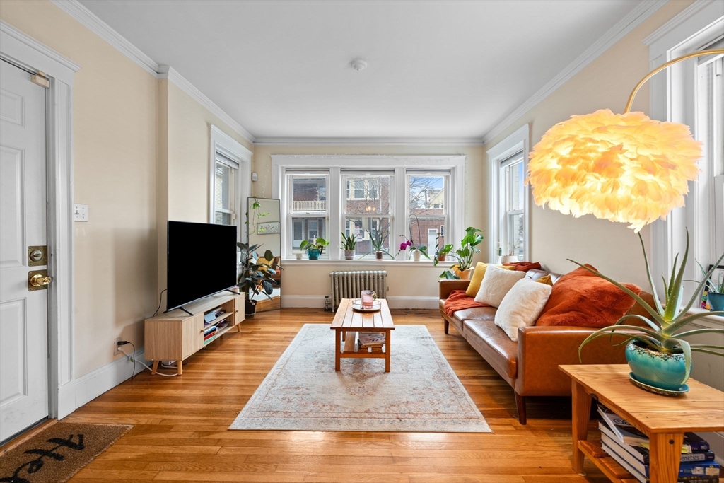 7 Richard Ave