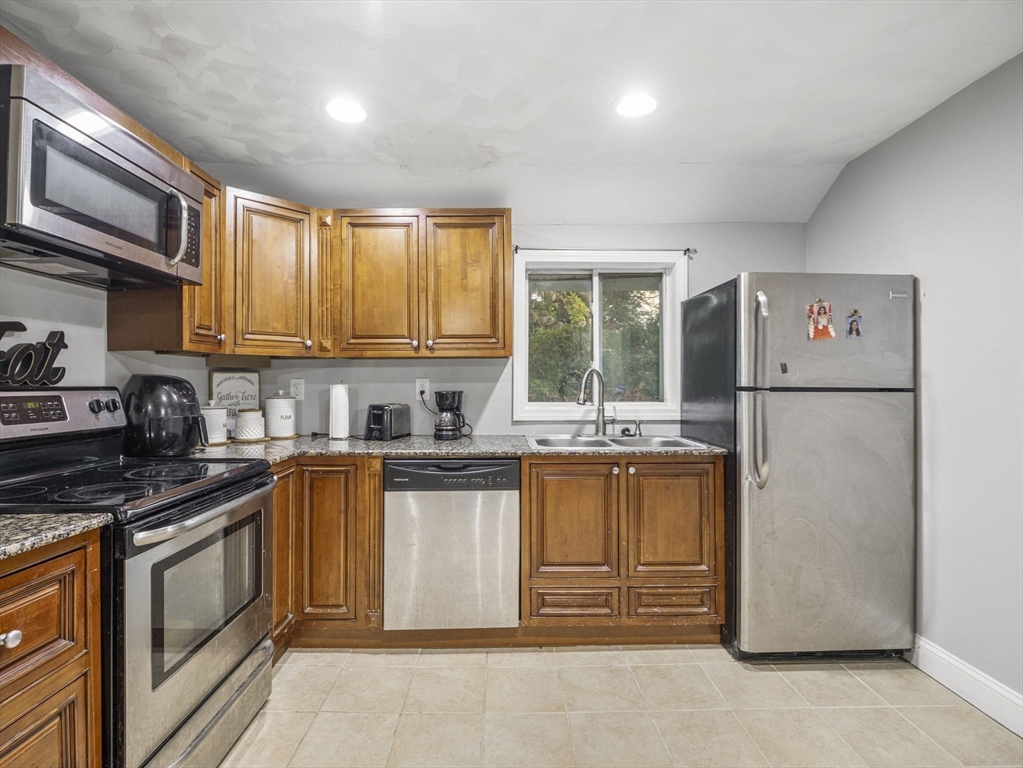 19 Forest Dr