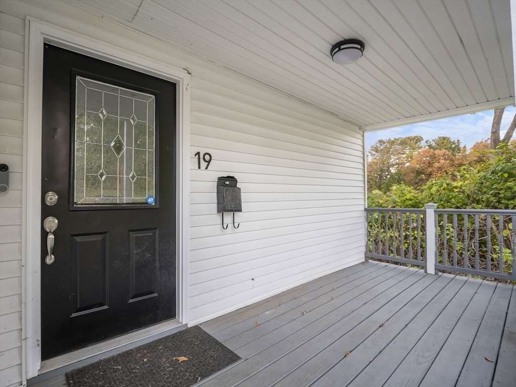 19 Forest Dr