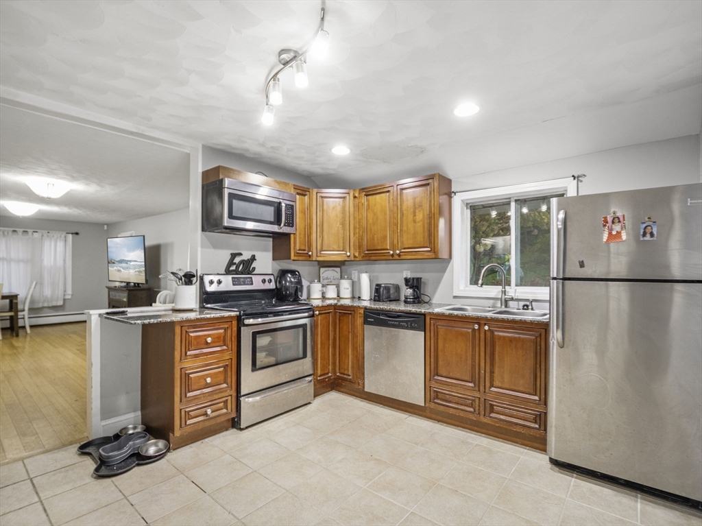 19 Forest Dr