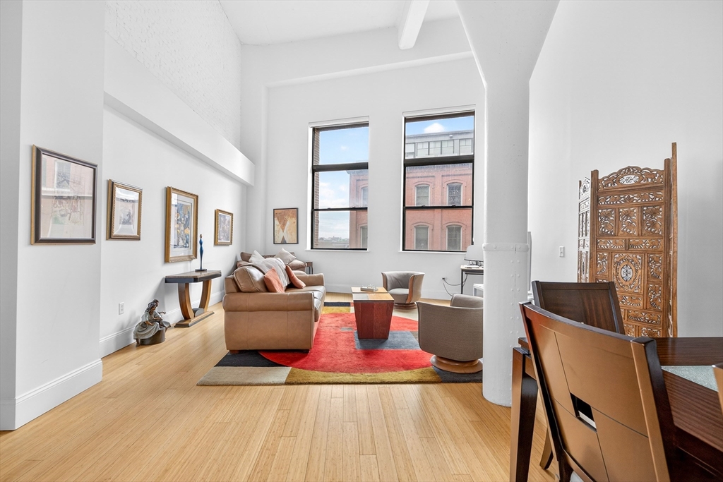 485 Harrison Ave 304B