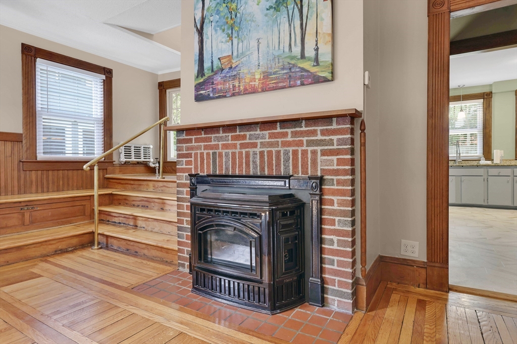 36 Spruceland Ave