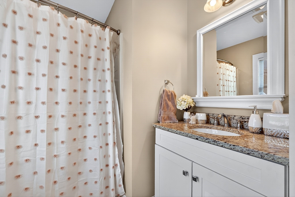 96 Turtle Brook Road #18-3, Canton, MA Photo #21