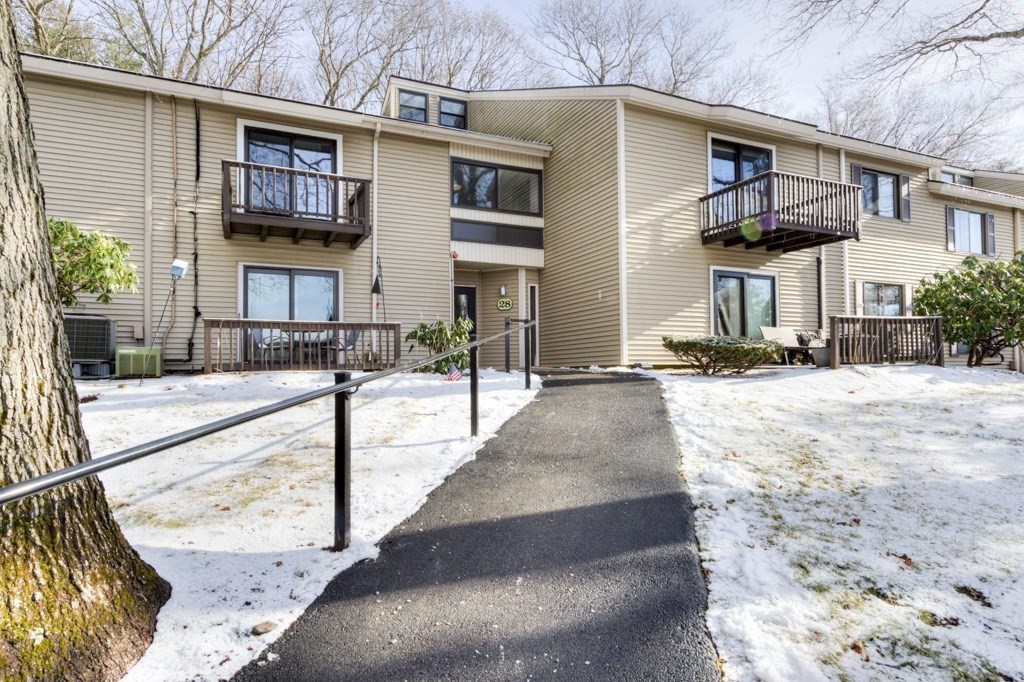 28 Thayer Pond Dr 12