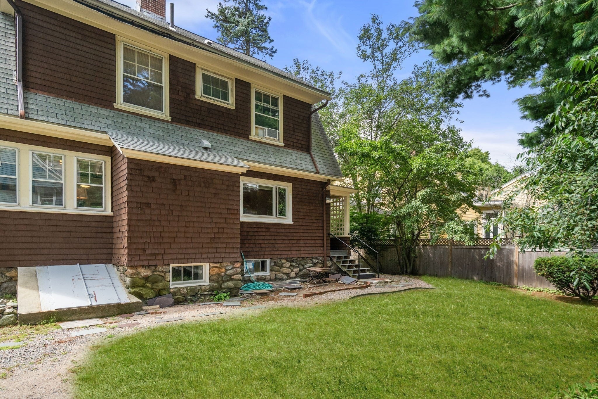 18 Loring Street, Newton, MA Photo #21