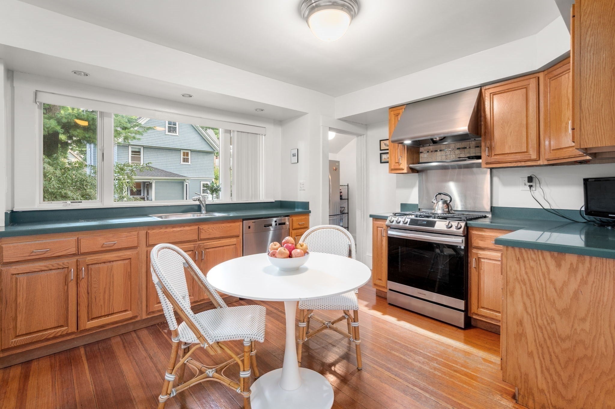 18 Loring Street, Newton, MA Photo #9