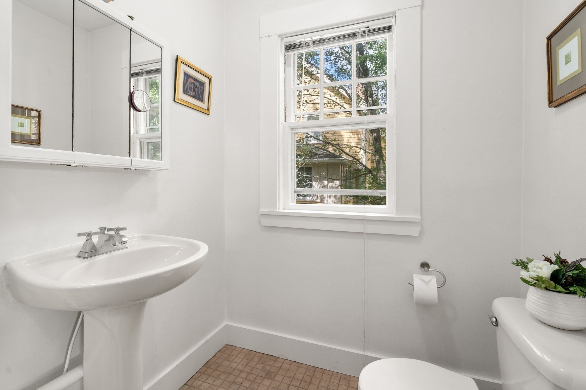 18 Loring Street, Newton, MA Photo #11