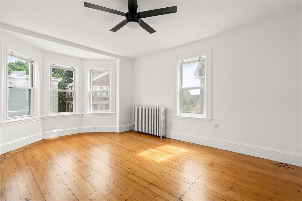 70 Saint Rose Street 2