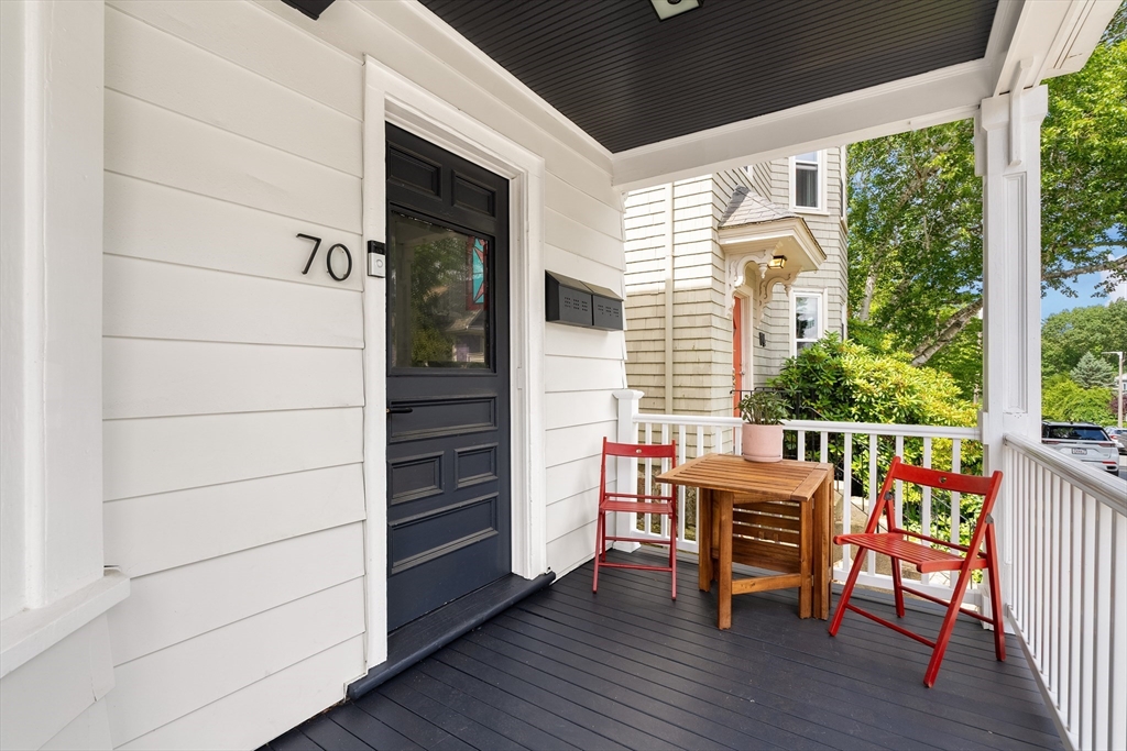 70 Saint Rose Street 2