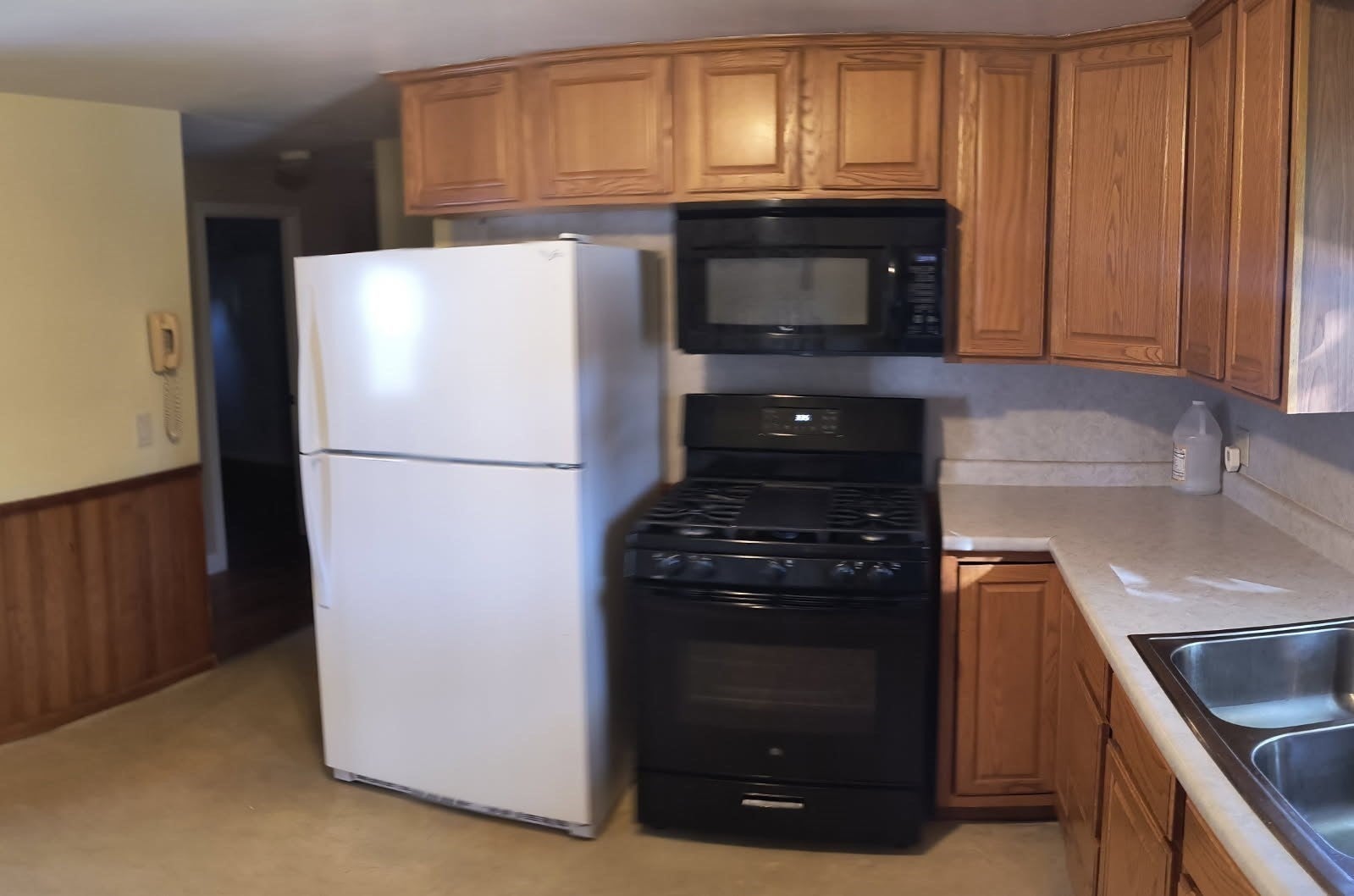 81 Beveridge Blvd, Westfield, MA, 81 Beveridge Blvd, Westfield, MA Photo #5