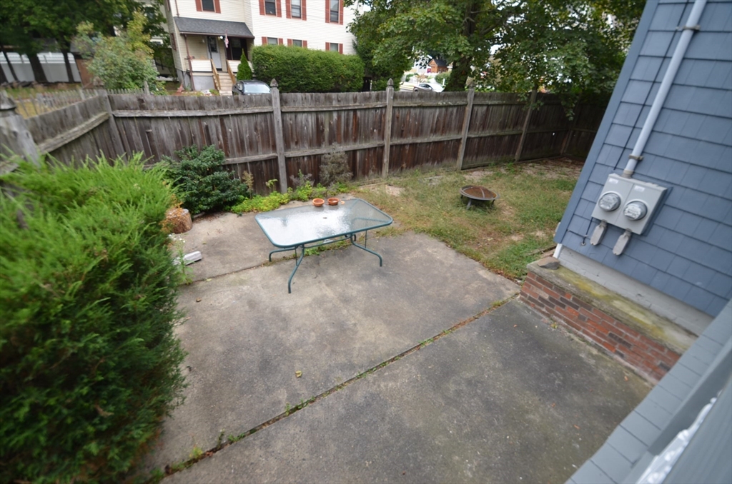 64 Cleveland St