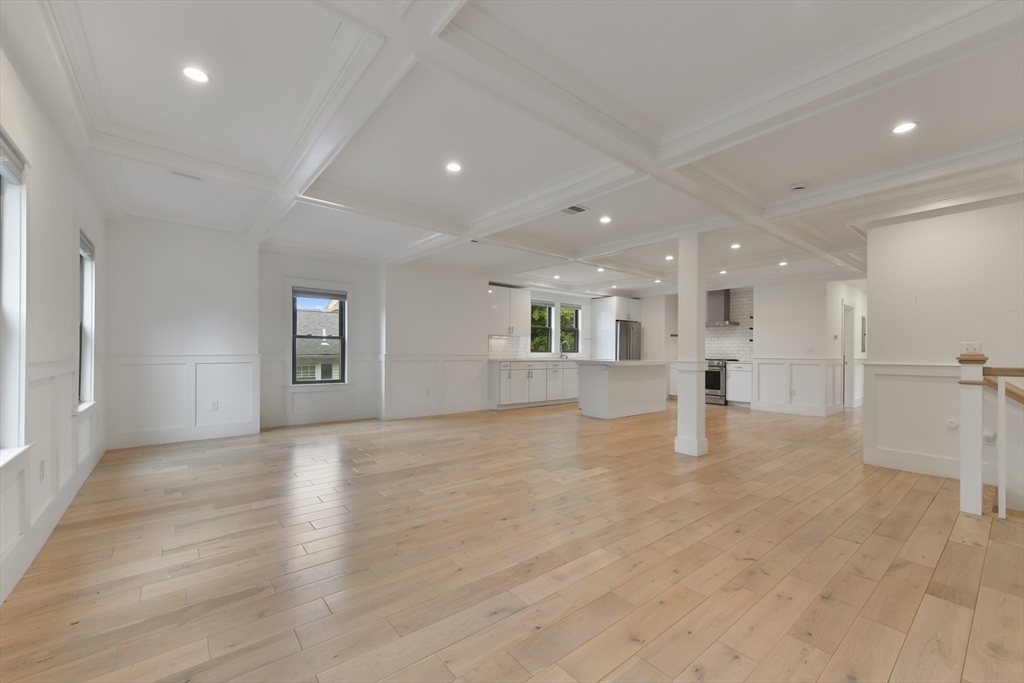 126 Central St 2