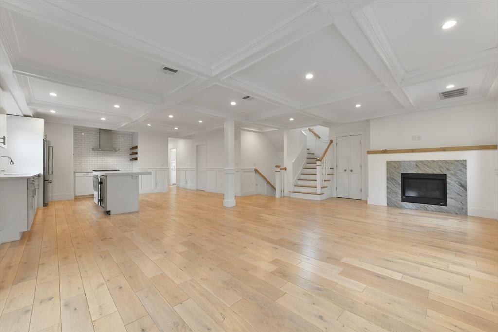 126 Central St 2