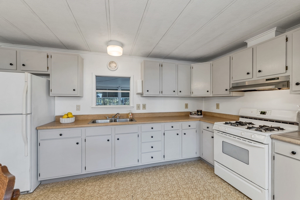 28 Brooks Road Extension 28