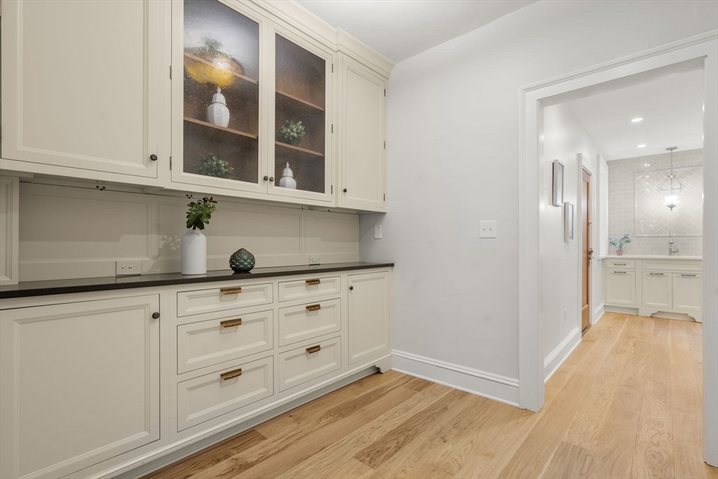 135 Beaconsfield Rd 1