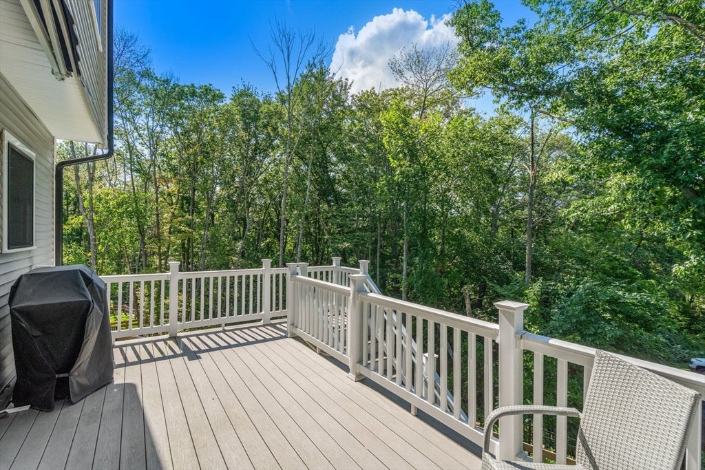 9 Flanagan Dr, Shrewsbury, MA Photo #35