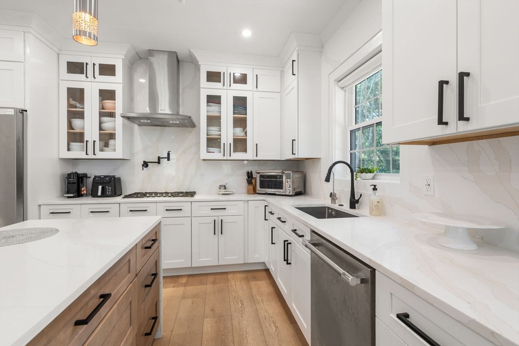 9 Flanagan Dr