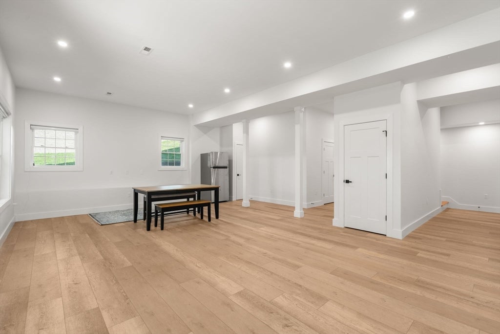 9 Flanagan Dr, Shrewsbury, MA Photo #33
