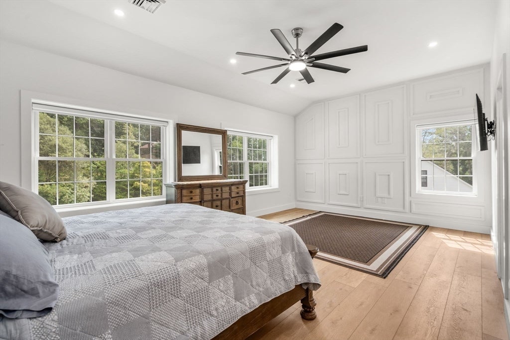 9 Flanagan Dr, Shrewsbury, MA Photo #20