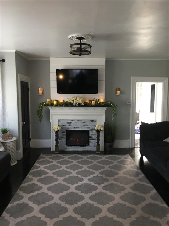 49 Stafford Rd