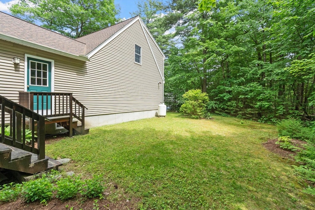 36 Country Ln
