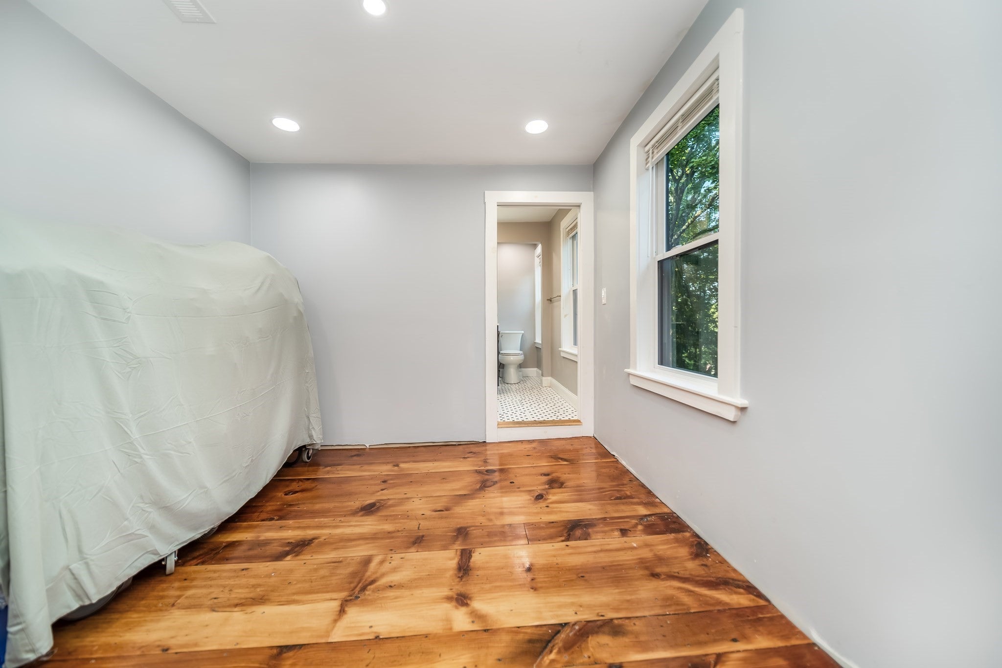 20 Harnden St, Wilmington, MA, 20 Harnden St, Wilmington, MA Photo #29