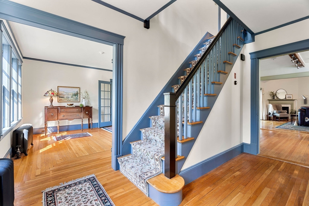 402 Sutton St