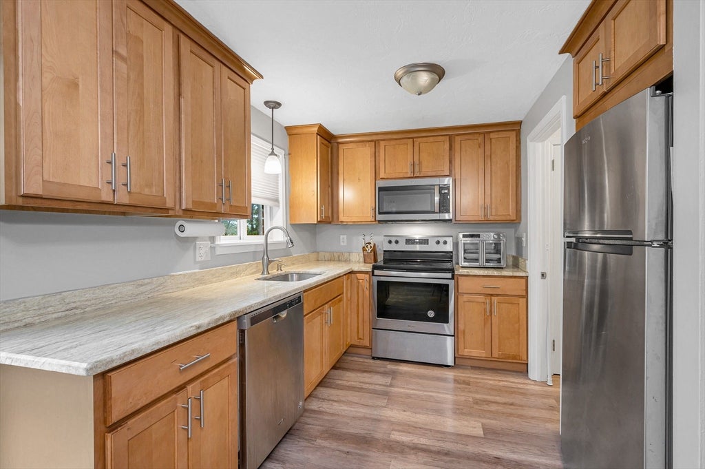 141 Thissell Ave #26, Dracut, MA Photo #9