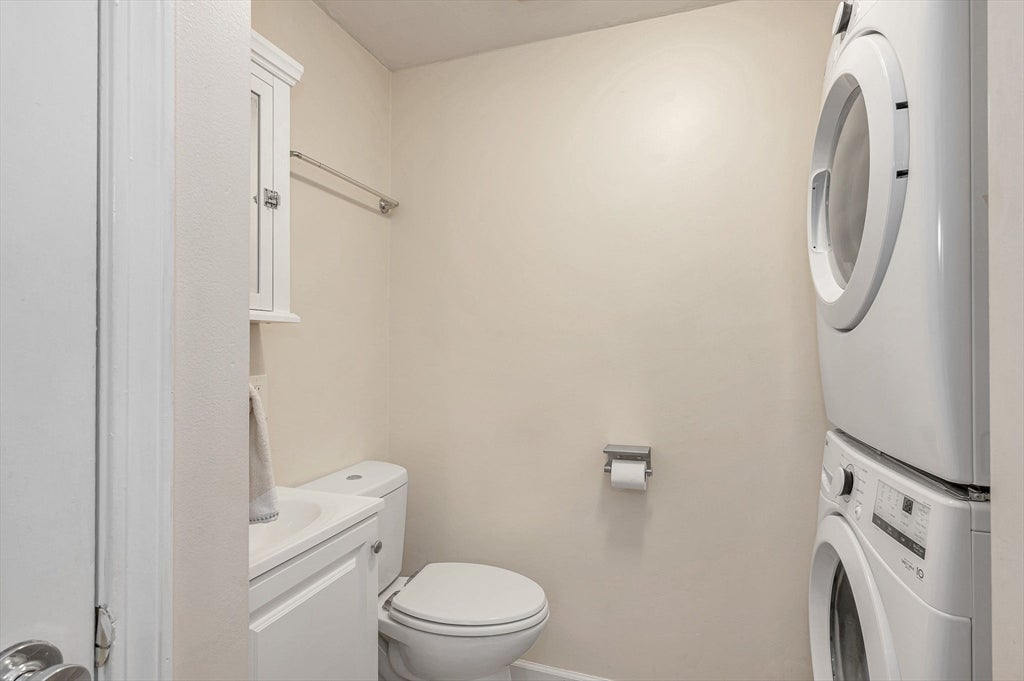 141 Thissell Ave #26, Dracut, MA Photo #11