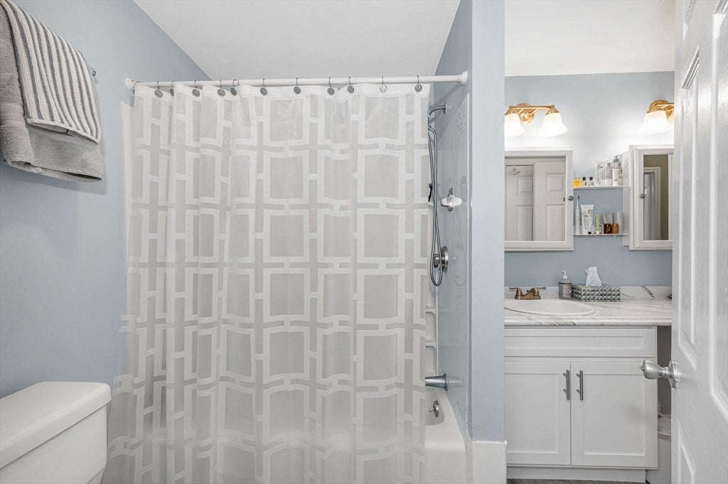 141 Thissell Ave #26, Dracut, MA Photo #16