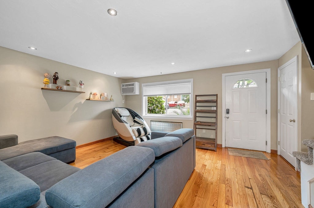 141 Thissell Ave 26