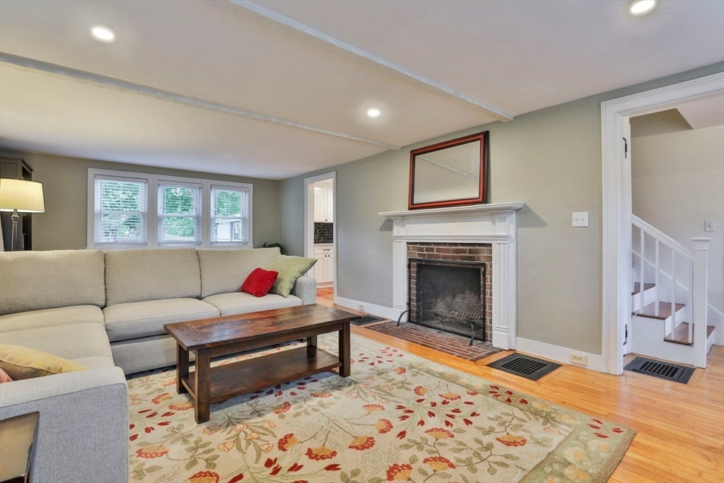 381 Willow St, Mansfield, MA, 381 Willow St, Mansfield, MA Photo #7