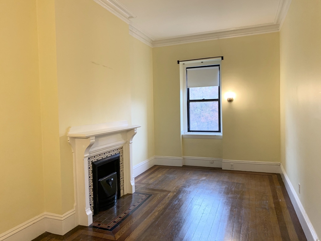 317 Commonwealth Ave 3F