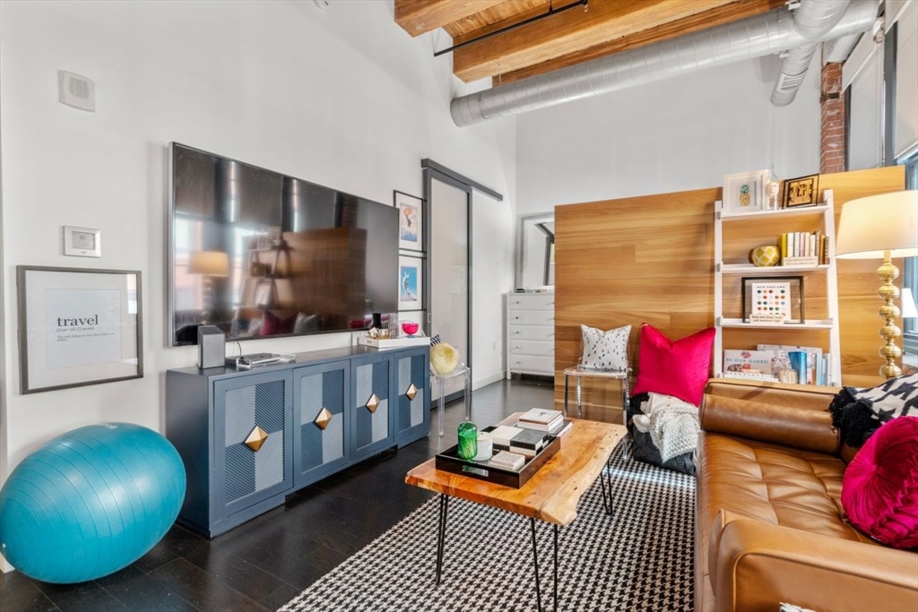 319 A Street 404