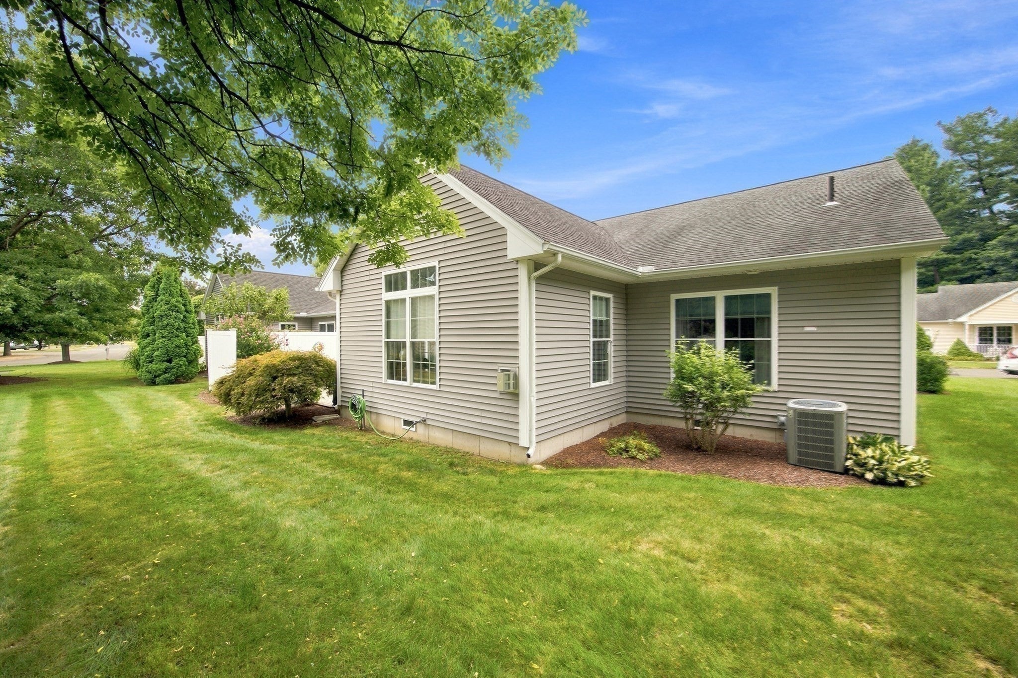 9 Parc Place #2, Southampton, MA, 9 Parc Place #2, Southampton, MA Photo #26
