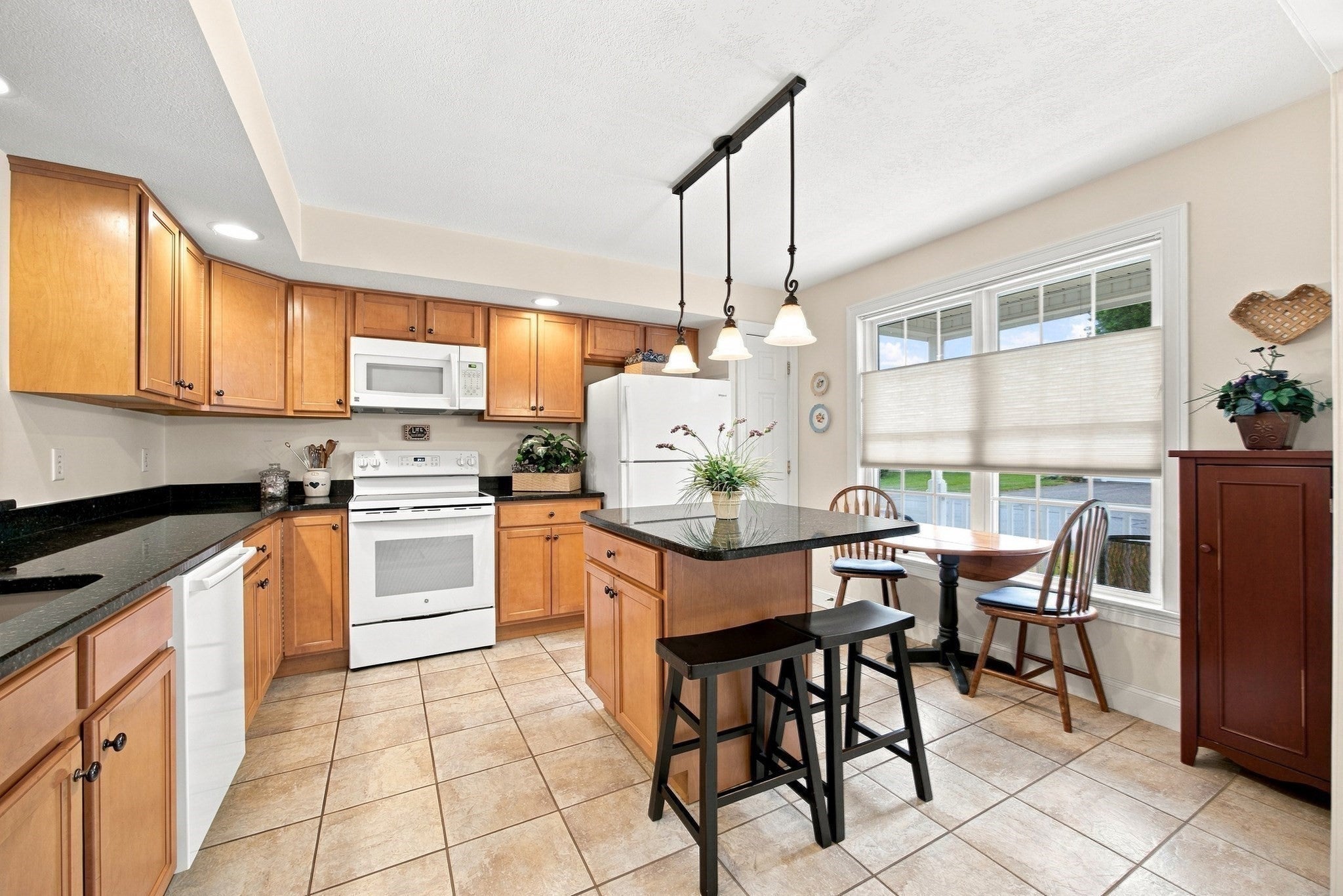 9 Parc Place #2, Southampton, MA, 9 Parc Place #2, Southampton, MA Photo #6