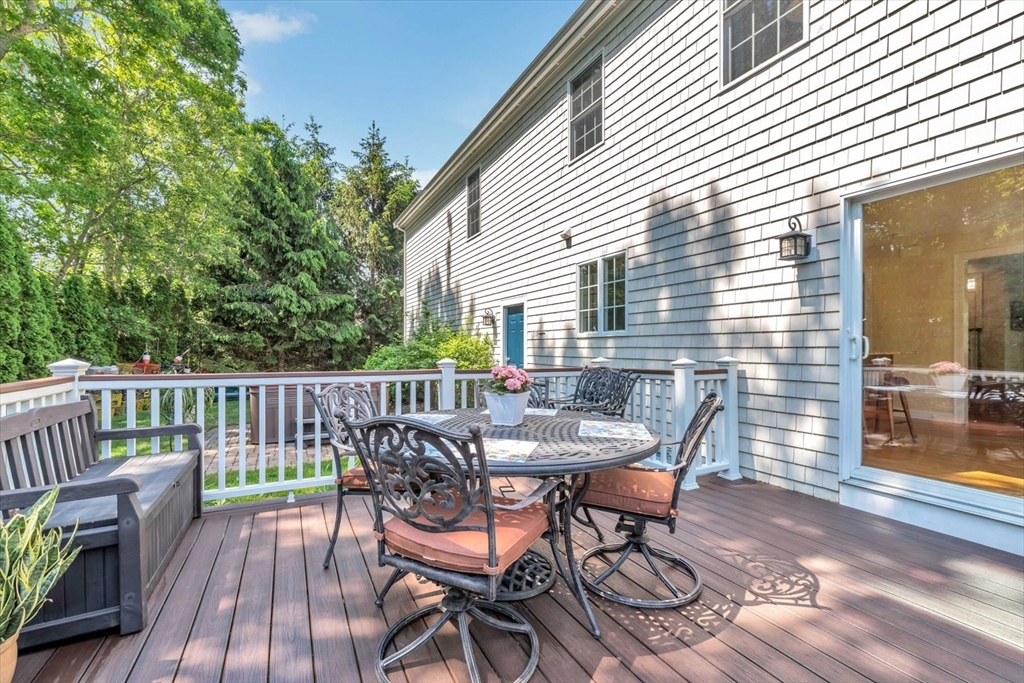 Barnstable, Massachusetts 02601, United States, 3 Bedrooms Bedrooms, ,3 BathroomsBathrooms,Residential,Active,147518