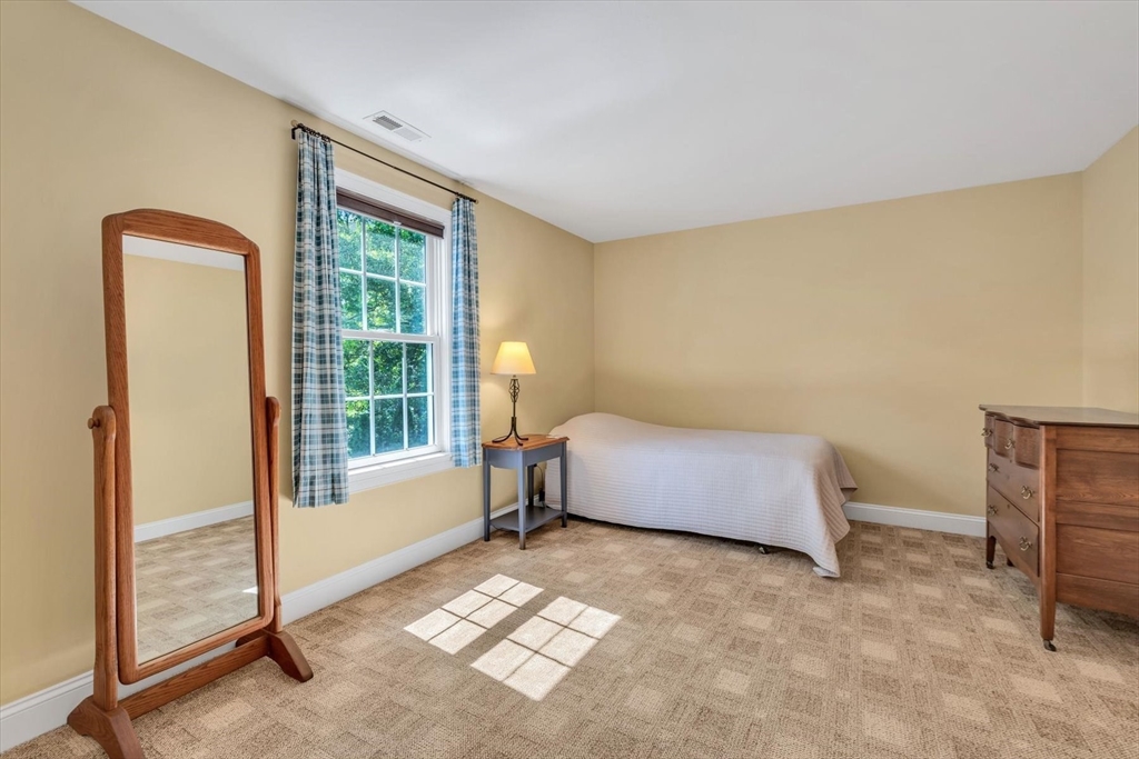 Barnstable, Massachusetts 02601, United States, 3 Bedrooms Bedrooms, ,3 BathroomsBathrooms,Residential,Active,147518