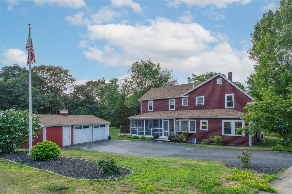 56 Williams St