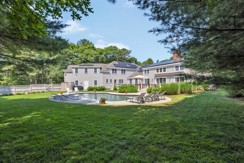 72 Highwood Way