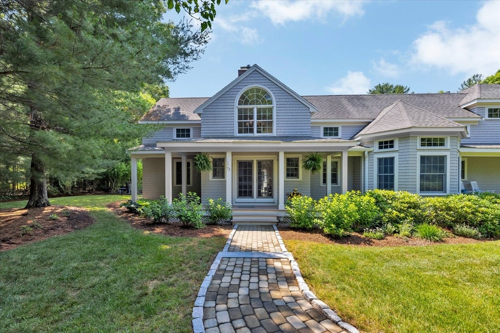 72 Highwood Way