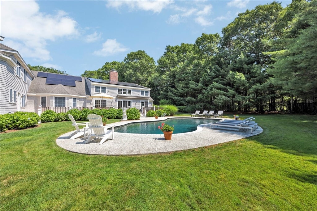 72 Highwood Way