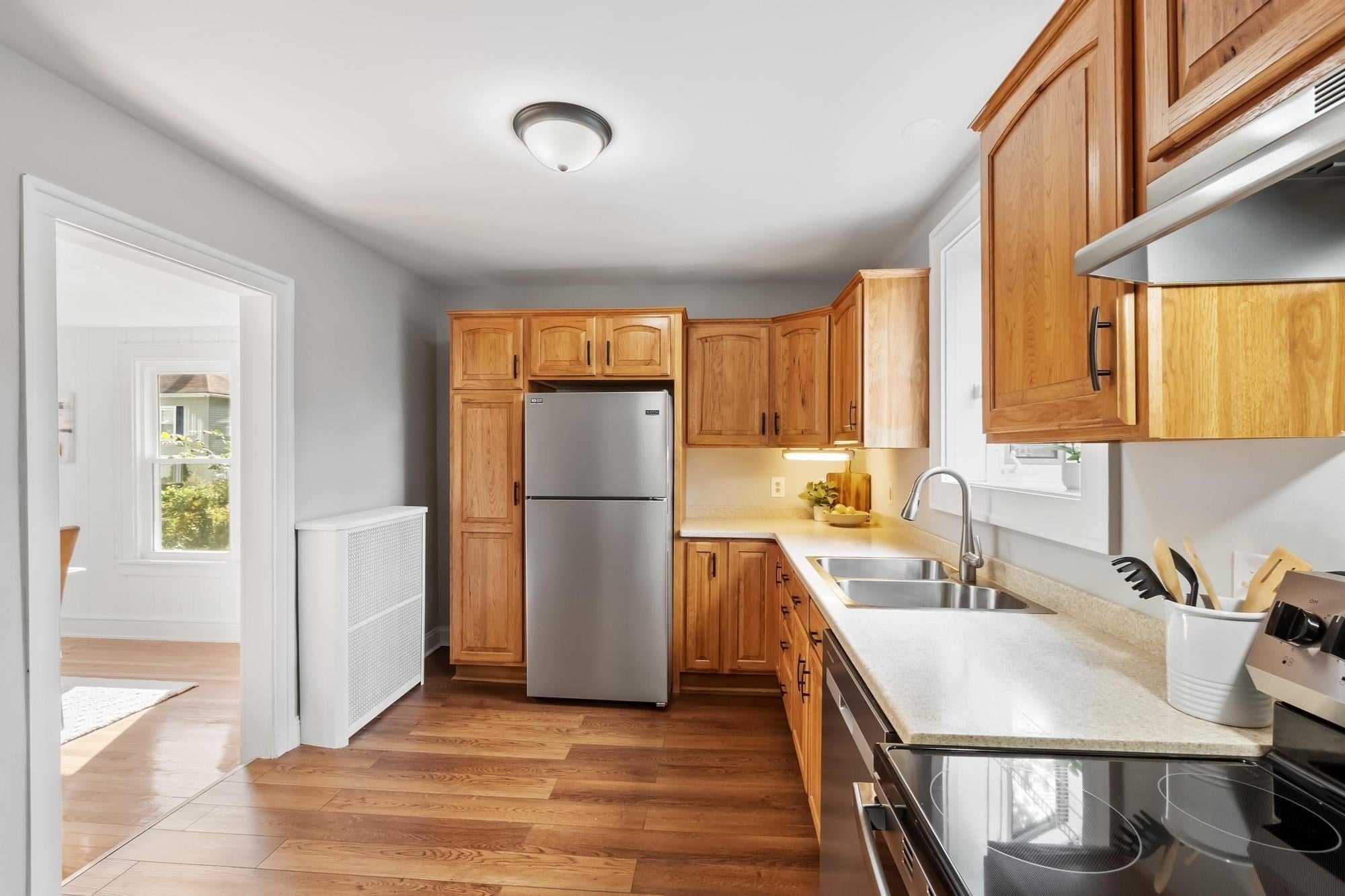 567 Milk St, Fitchburg, MA Photo #14